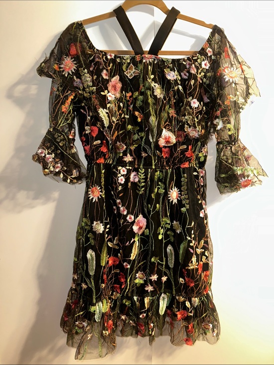 Club London Dresses & Skirts - Embroidered Black Floral Off-Shoulder Mini Dress